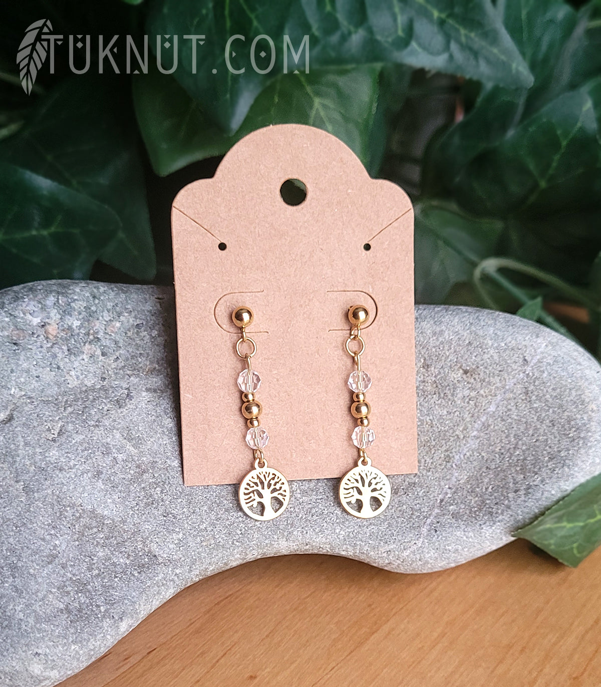 Boucles d'oreilles (tiges et papillons) d'inspiration autochtone; avec pendentif (arbre de vie) en acier inoxydable avec cristal (couleurs : or et translucide) TUKNUT