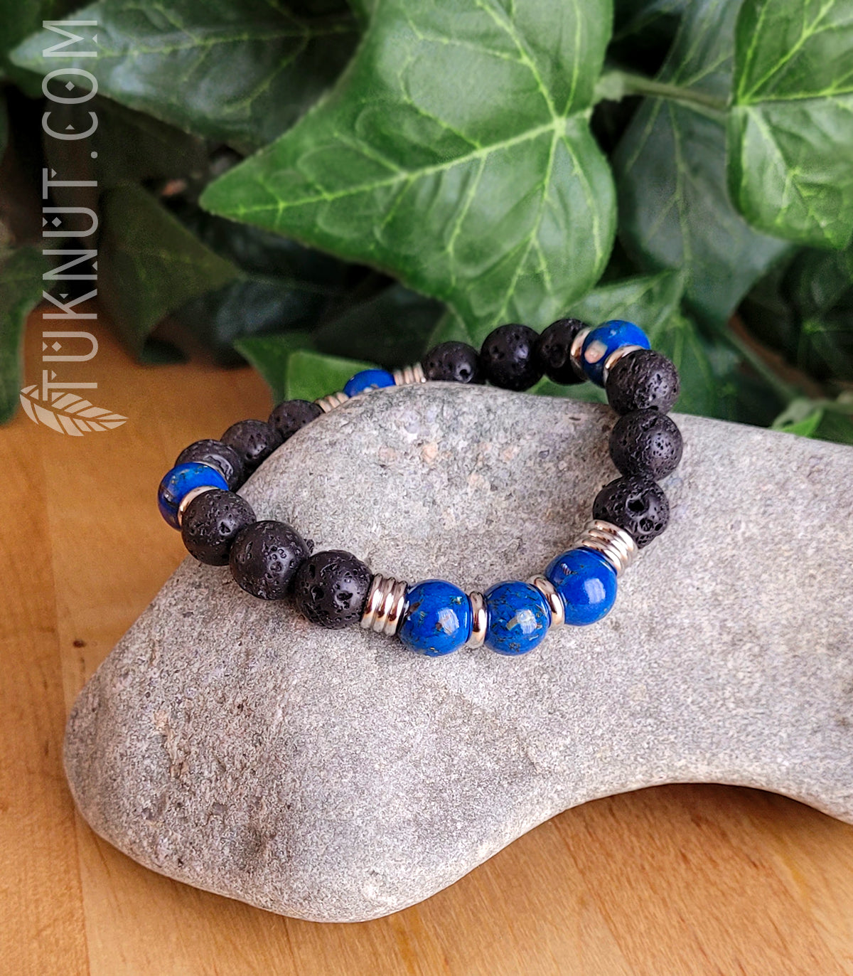 Bracelet extensible d'inspiration autochtone avec pierre volcanique, turquoise (avec coquillage australien) et acier inoxydable (couleurs : noir et bleu) TUKNUT
