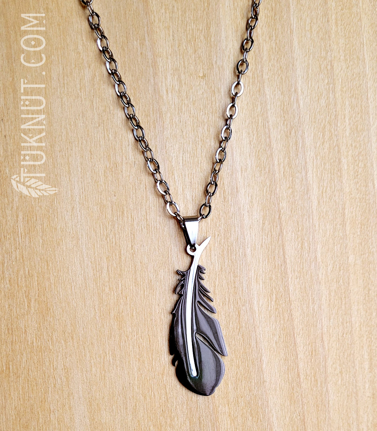 Collier Plume noire • C103