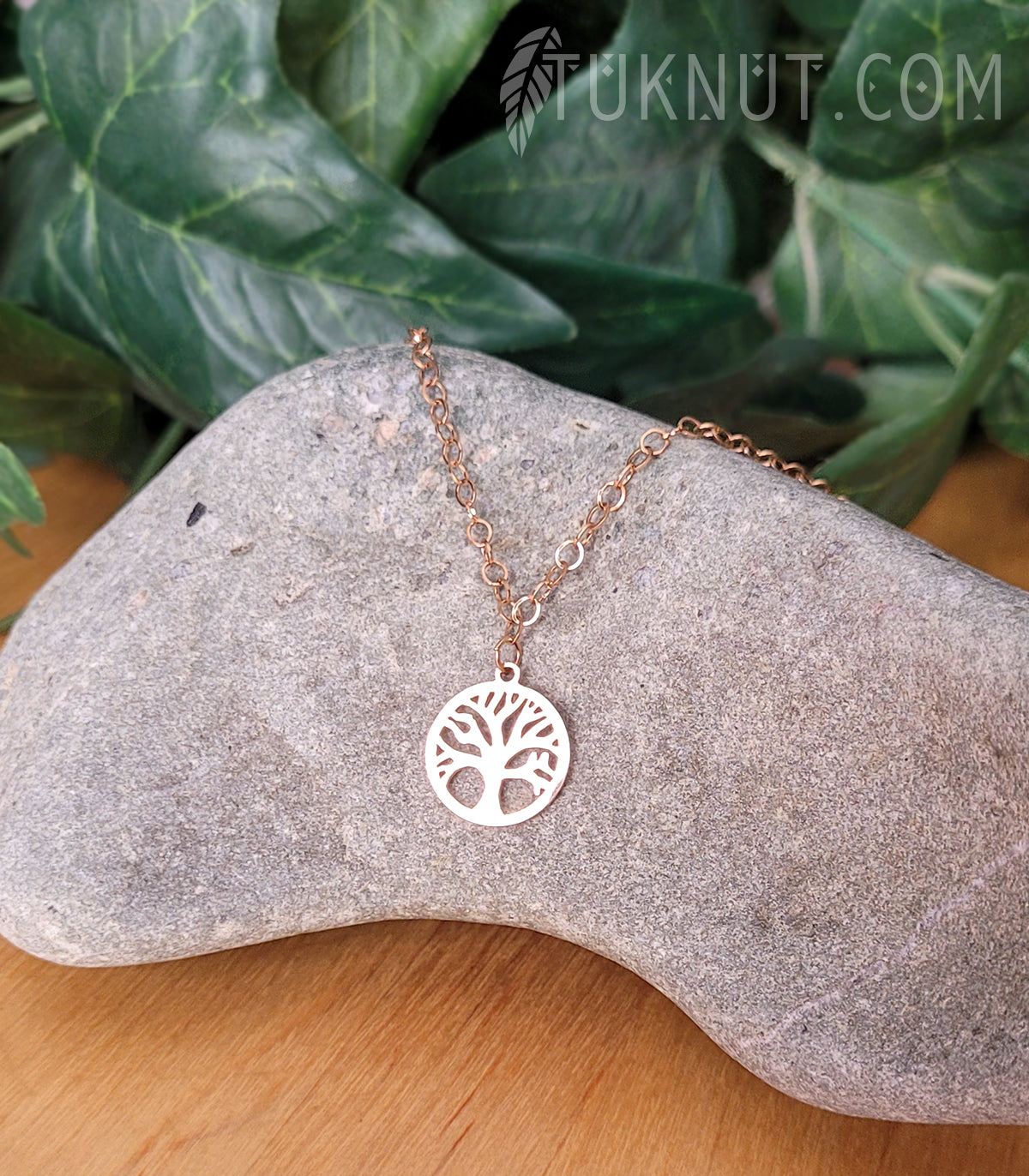 Collier d'inspiration autochtone avec pendentif (arbre de vie) en acier inoxydable (couleur : or rose) TUKNUT