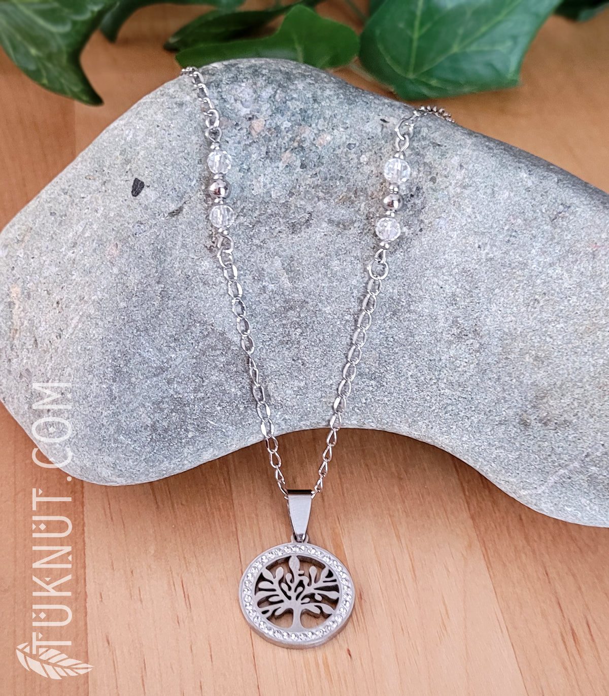 Long collier d'inspiration autochtone avec pendentif (arbre de vie avec pierre du rhin) en acier inoxydable avec hématite et cristal (couleurs : argent, transparent et blanc) TUKNUT