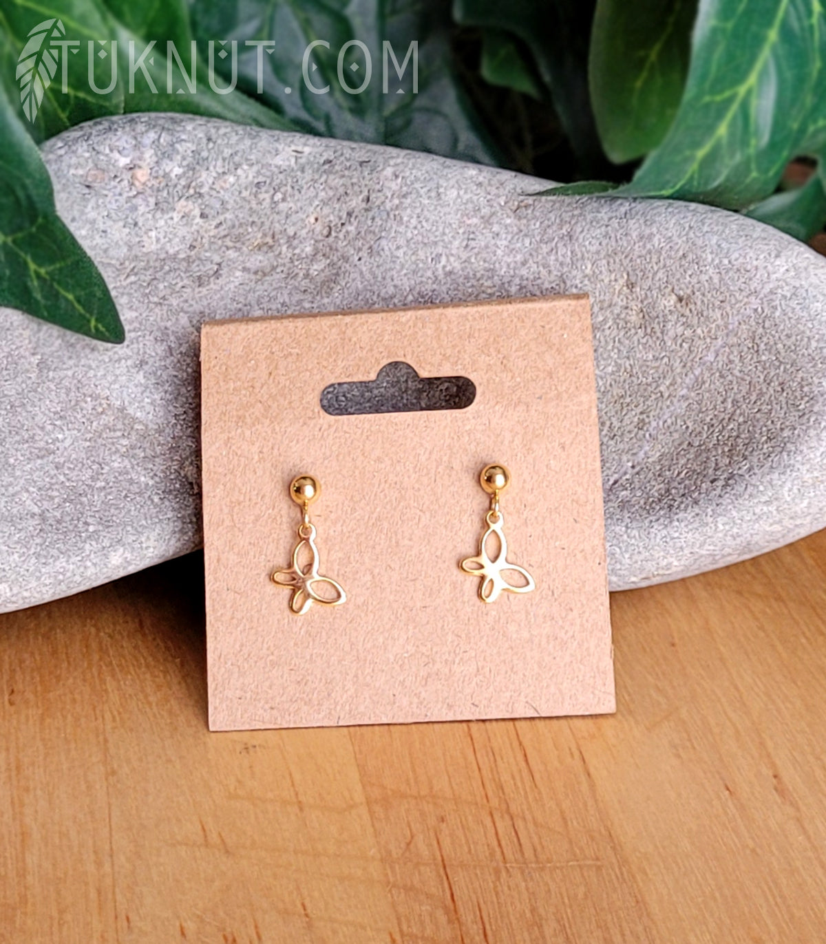 Boucles d'oreilles (tiges et papillons) d'inspiration autochtone; avec pendentifs (papillon) en acier inoxydable (couleur : or) TUKNUT