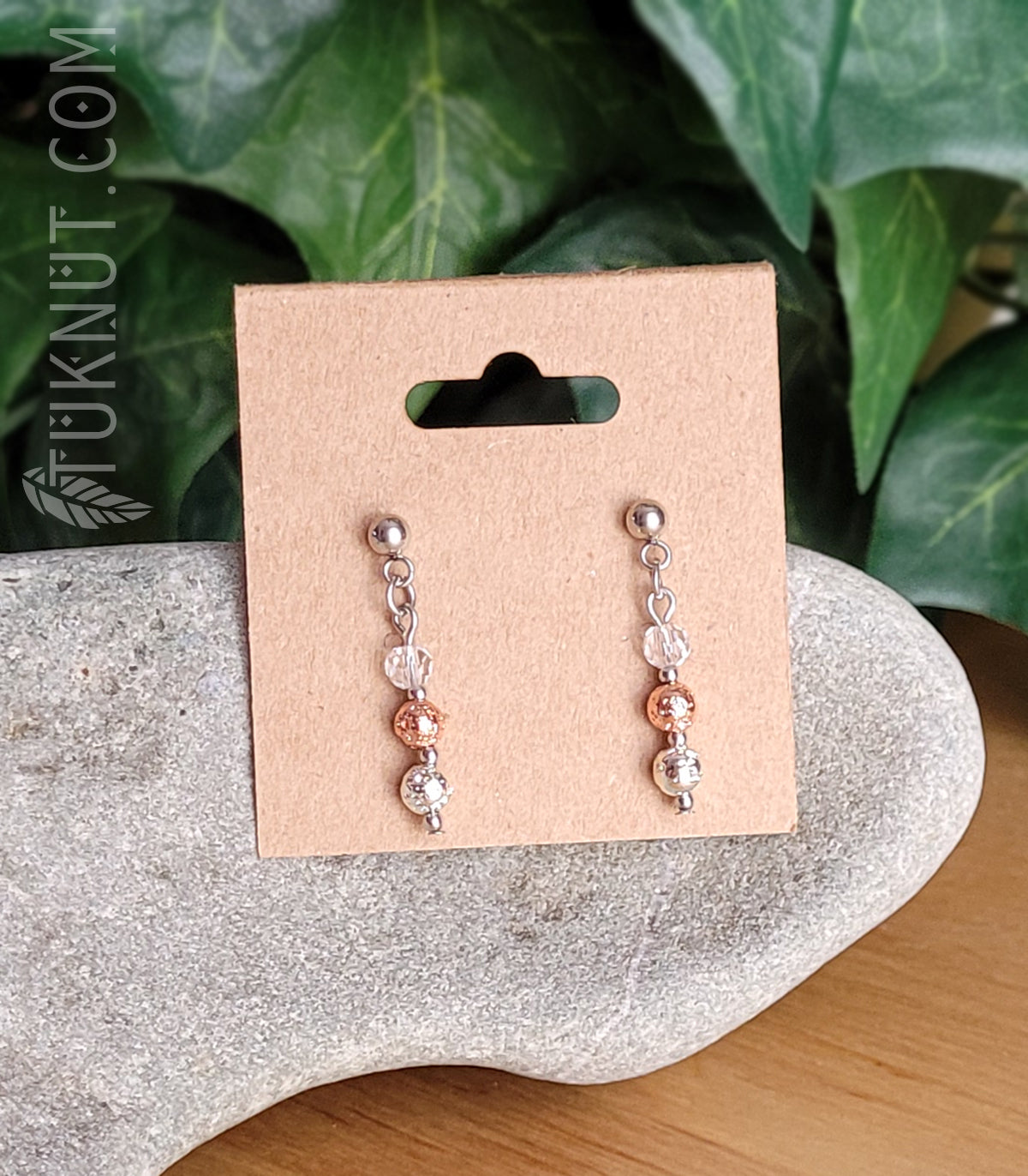 Boucles d'oreilles (tiges et papillons) en acier inoxydable avec pierre volcanique et cristal (couleurs : argent, or rose et transparent) TUKNUT