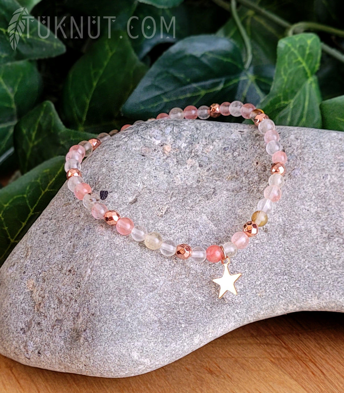 Bracelet extensible d'inspiration autochtone; avec quartz, hématite et breloque (étoile) en acier inoxydable (couleurs : rose, blanc clair, brun et or rose) TUKNUT