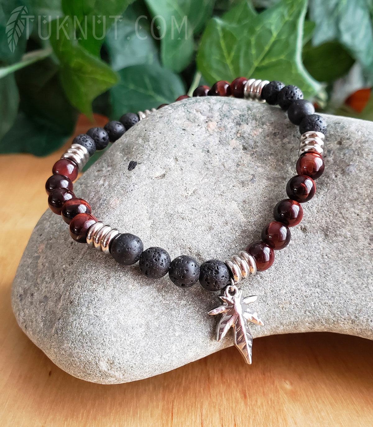 Bracelet extensible avec oeil de tigre, pierre volcanique et breloque (feuille de cannabis) en acier inoxydable (couleurs : brun, noir et argent) TUKNUT