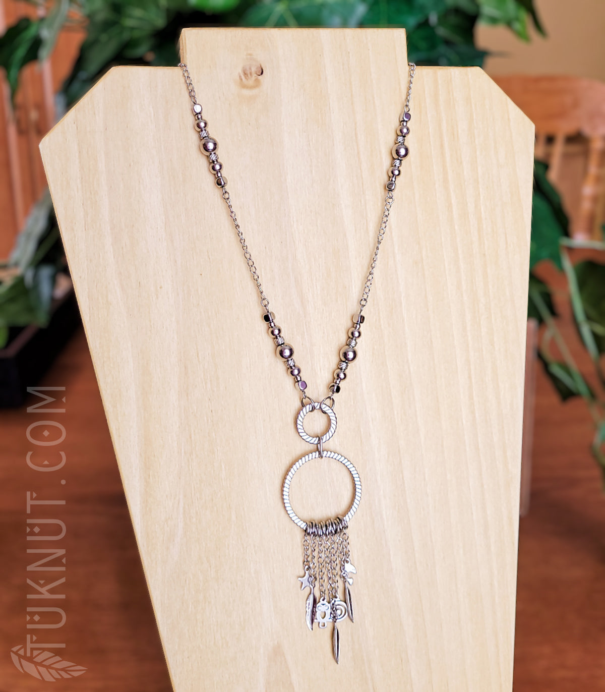 Collier d'inspiration autochtone avec pendentifs (étoile, plume, hibou, tortue et tourbillon/vague) en acier inoxydable (couleur : argent) TUKNUT