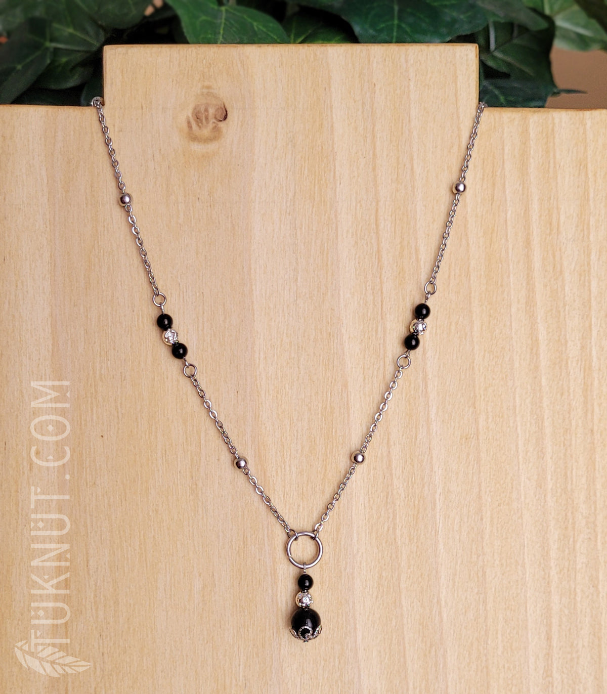 Collier en acier inoxydable avec onyx et pierres volcaniques (couleurs : noir et argent) TUKNUT