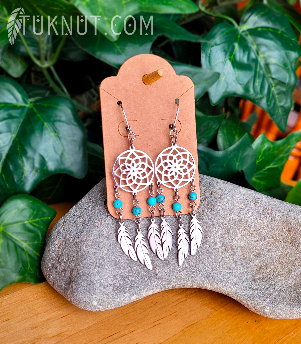 Boucles d'oreilles (à levier) d'inspiration autochtone en acier inoxydable avec pendentifs (capteur de rêves avec 3 plumes) et turquoise (couleurs : argent et turquoise) TUKNUT