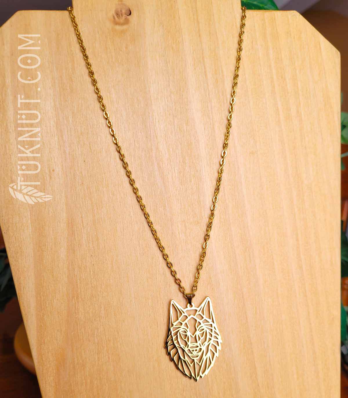 Collier d'inspiration autochtone avec pendentif (loup) sur chaîne en acier inoxydable (couleur : or) TUKNUT