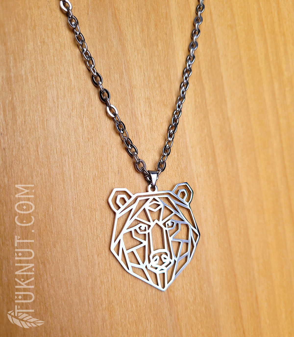 Collier d'inspiration autochtone avec pendentif (ours) sur chaîne en acier inoxydable (couleur : argent) TUKNUT
