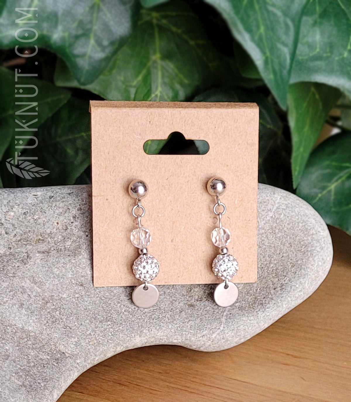 Boucles d'oreilles (tiges et papillons) en acier inoxydable avec cristal et billes Shamballa (cristal) (couleurs : argent, transparent et blanc) TUKNUT