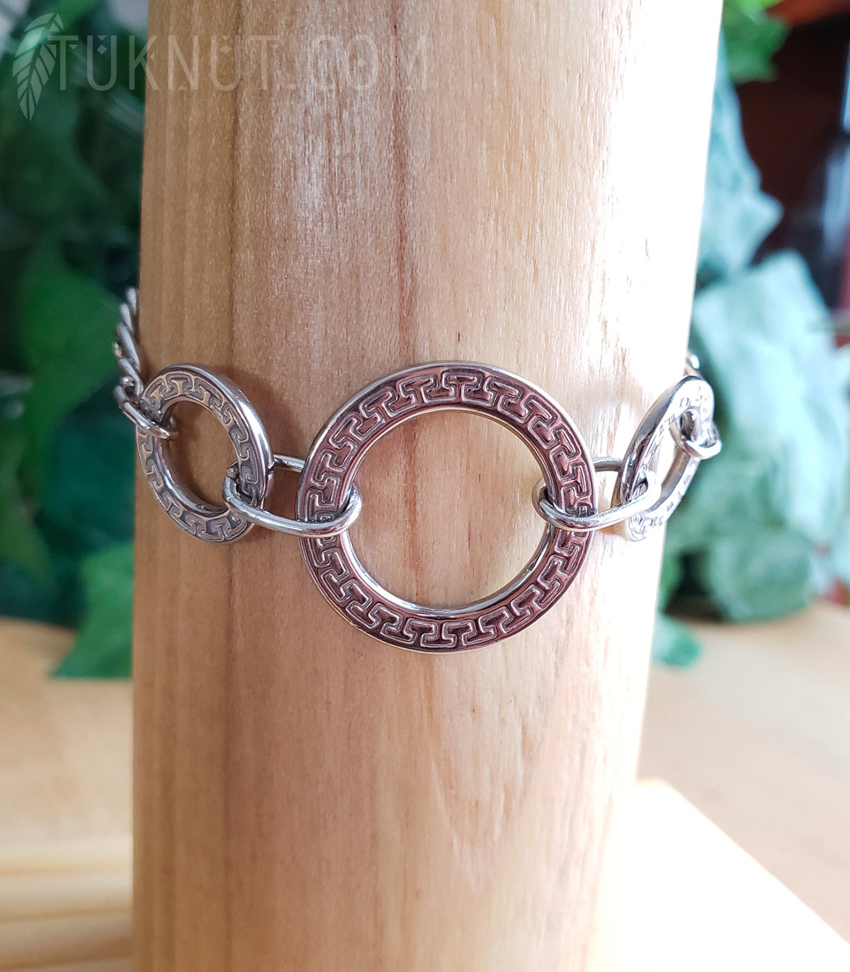 Bracelet en acier inoxydable avec anneaux d'inspiration grecque (couleur : argent) TUKNUT