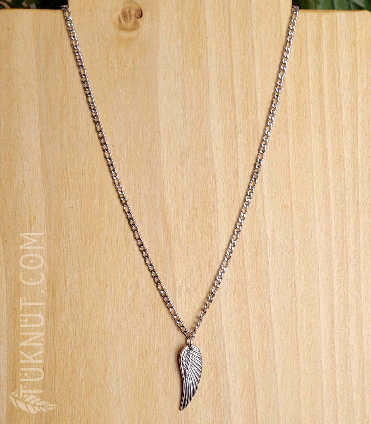 Collier d'inspiration autochtone avec pendentif (aile d'ange) en acier inoxydable (couleur : argent) TUKNUT