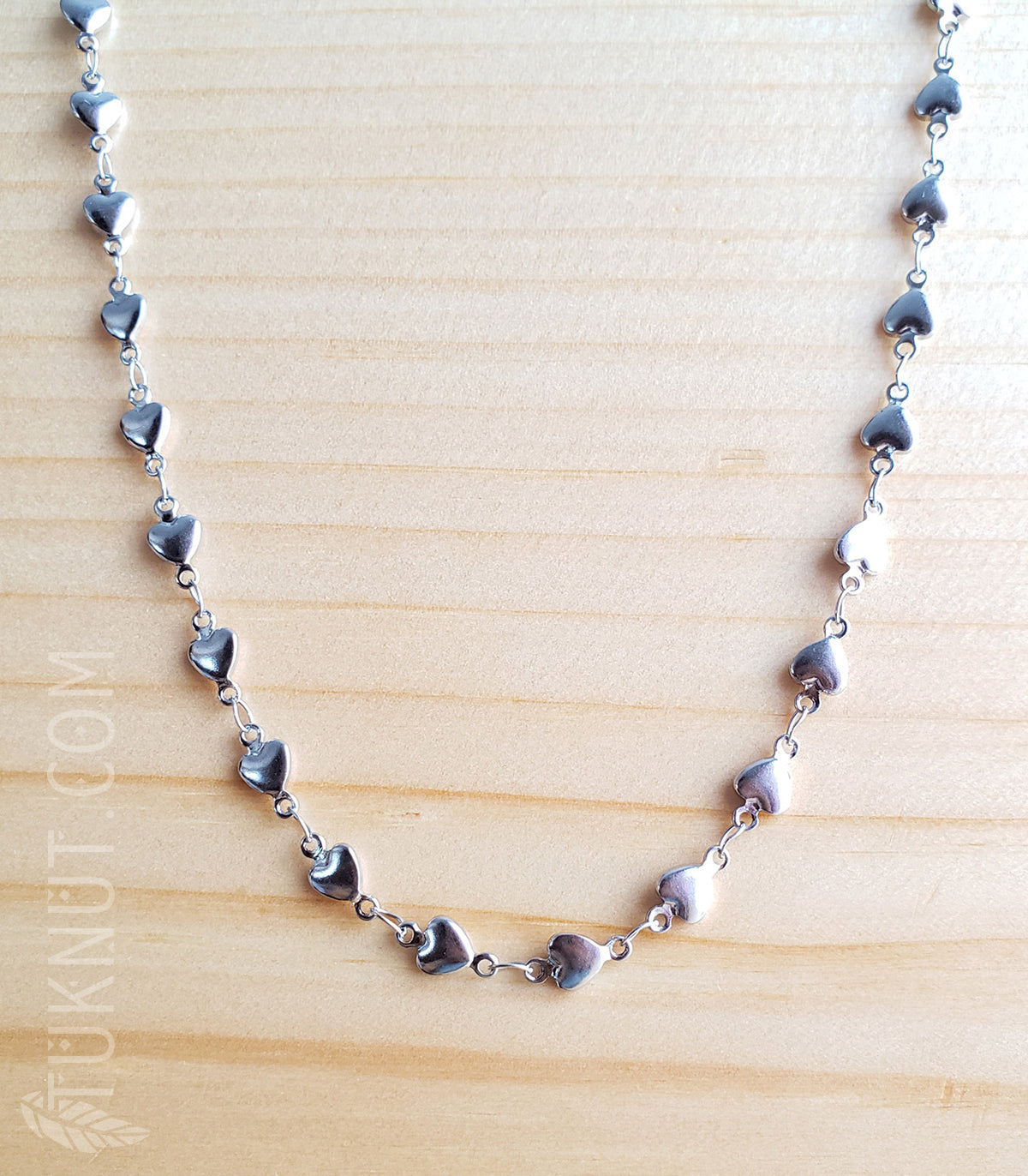 Collier en acier inoxydable avec petits coeurs (couleur : argent) TUKNUT